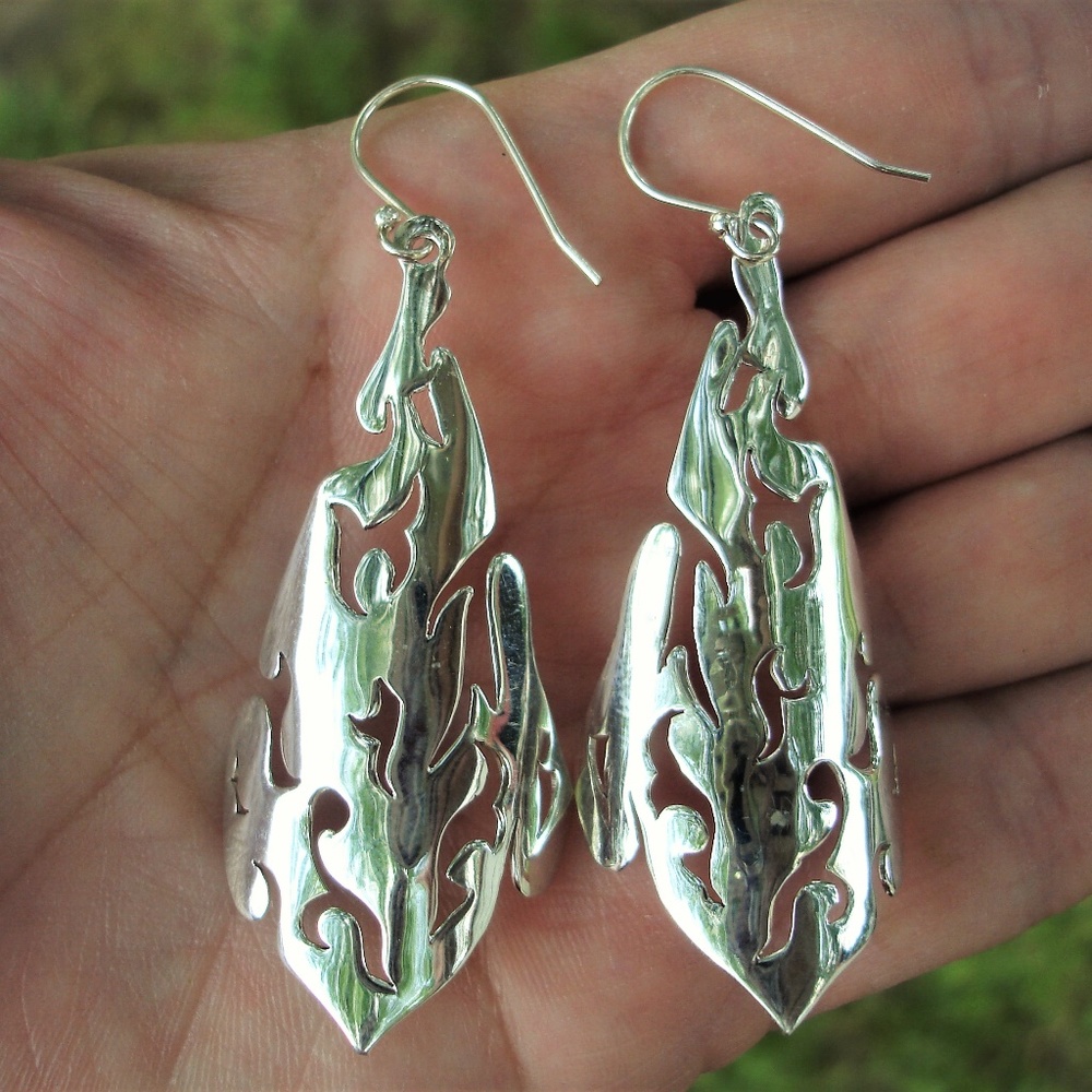 Sterling silver tribal flame trangle earrings NWOT